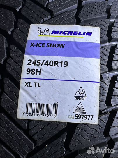 Michelin X-Ice Snow 245/40 R19 98H