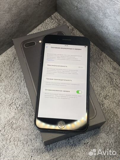 iPhone 8 Plus, 64 ГБ