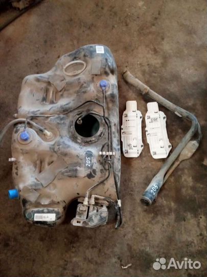 Бензобак / Горловина / Ленты бака- Chevrolet Cruze