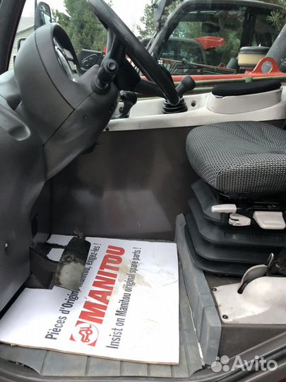 Телескопический погрузчик Manitou MLT 735-120, 2011