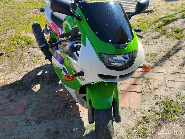 Kawasaki Zx-6 R