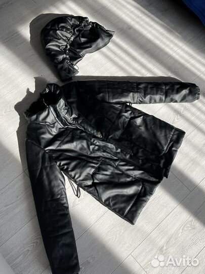 Куртка демисезонная кожаная 42-44