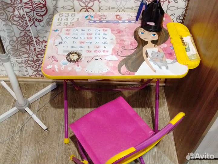 Детский стол и стул