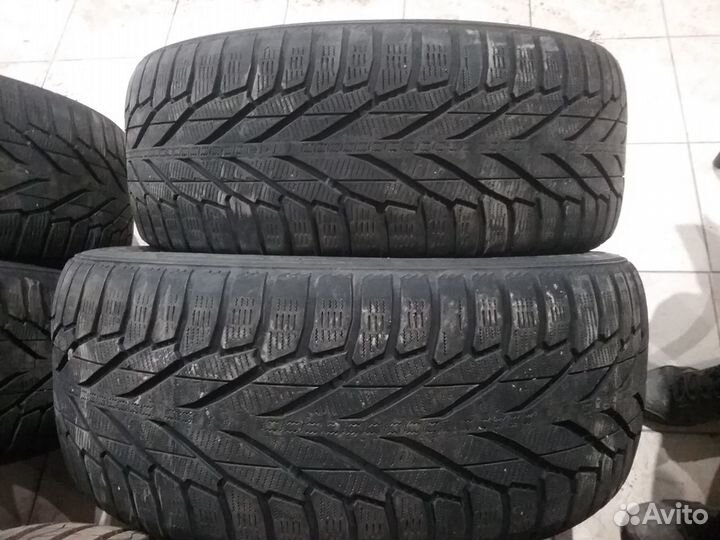 Nokian Tyres Hakkapeliitta R2 SUV 255/55 R18