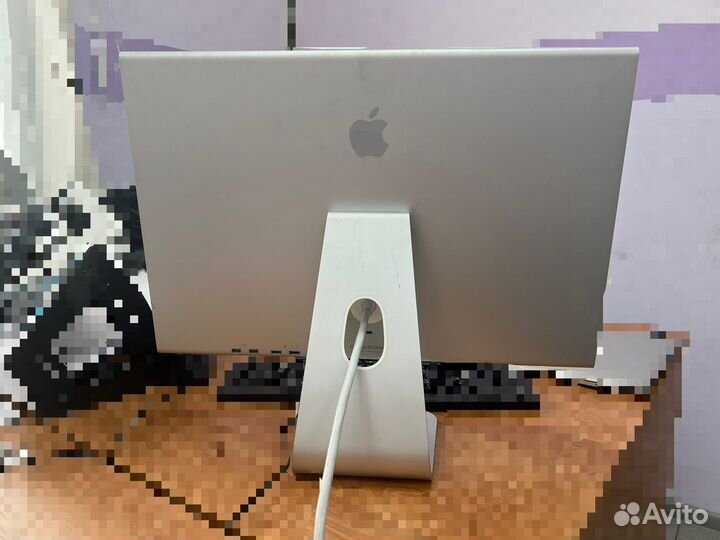 Монитор Apple Cinema HD Display