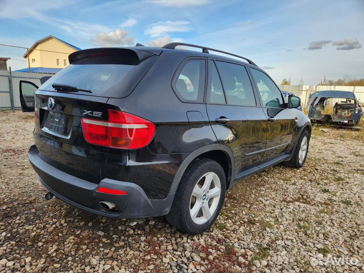 В разборе BMW X5 E70 3.0 л N52B30AF 2009 г