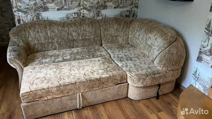 Угловой диван