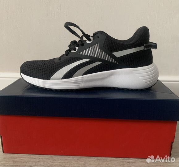 Кроссовки женские Reebok