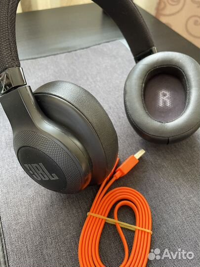 Наушники JBL Bluetooth