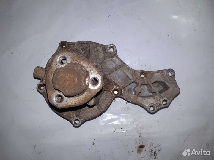Audi 80 помпа 1.6-1.8