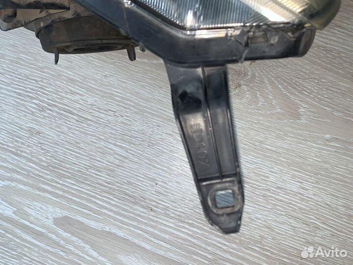 Правая фара Mitsubishi Galant 9 (рест)