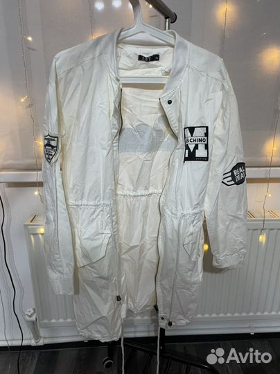 Белый плащ куртка