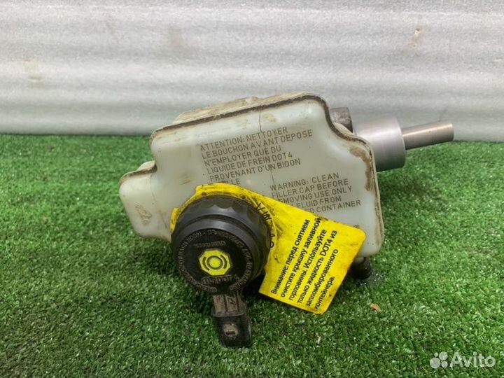 Главный тормозной цилиндр Volkswagen Golf хетчбэк
