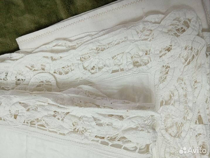 Скатерть и наволочки ручная вышивка