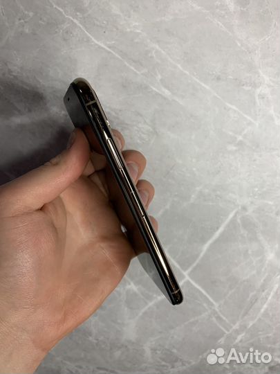 iPhone Xs, 64 ГБ