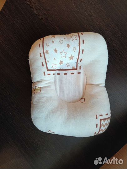 Ортопедическая подушка для новорожденных