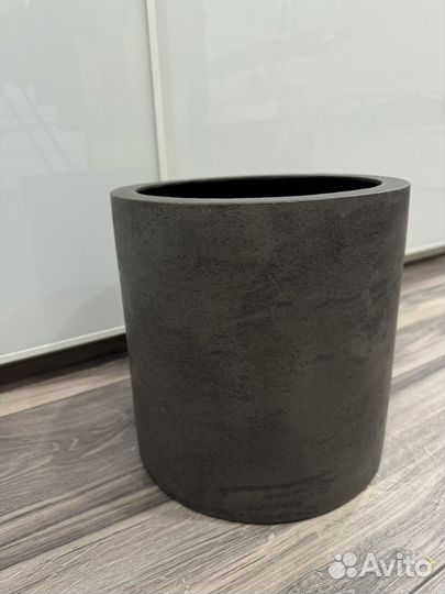 Горшок для цветов Roots flowers