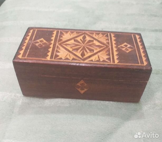 Шкатулка для украшений деревянная резная