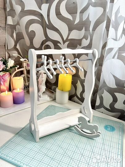 Гардероб - вешалка для кукол