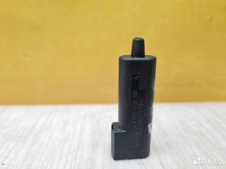 Датчик температуры Ford Focus 2 CB4 shda 2009