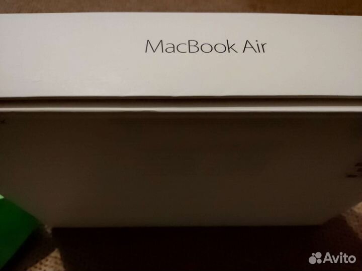 Коробка от Apple MacBook Air 13
