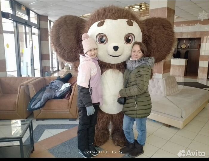 Поздравление от Чебурашки и Белого Мишки