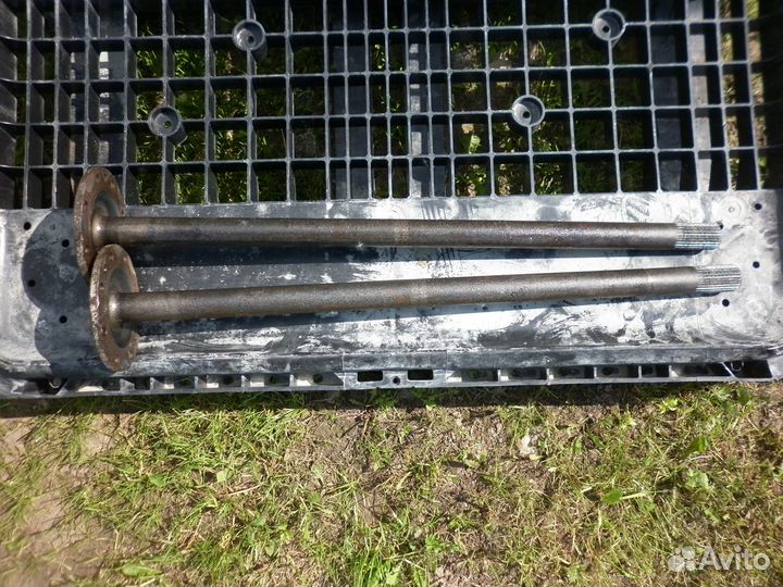 Полуоси заднего моста Mitsubishi Canter FB70AB