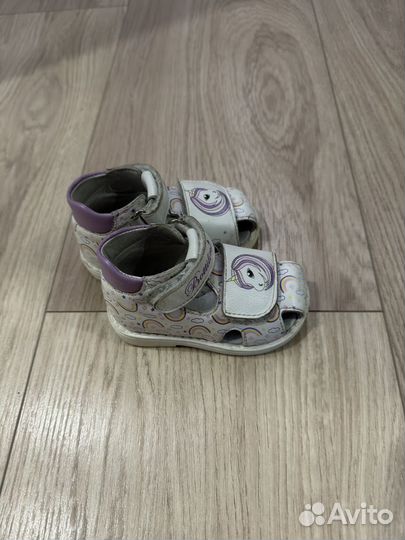 Детская обувь