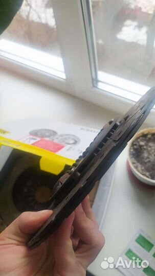 LUK 624308709 Сцепление и корзина Opel Vivaro 1