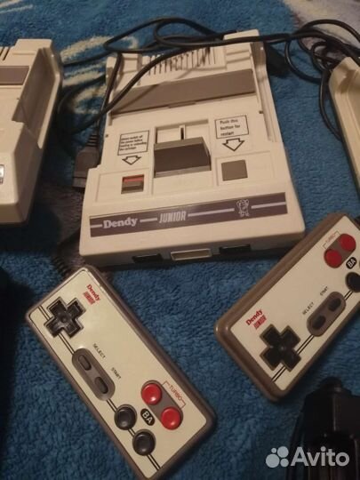 Игровые приставки Dendy 90е