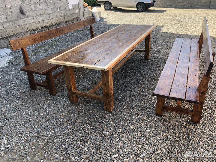 Скамейка деревянная