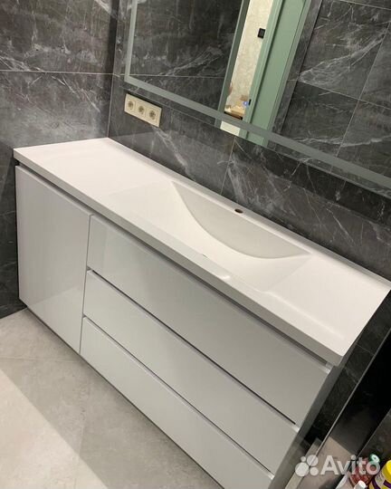 Тумба с столешницей из искусственного камня