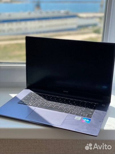 Ноутбук Honor MagicBook X15 i5/16/512