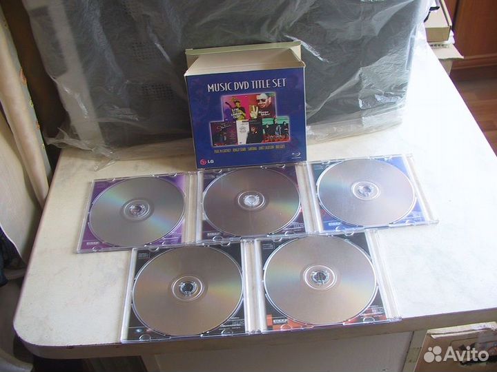 DVD-диски с музыкальными видеоклипами (новый к-кт)