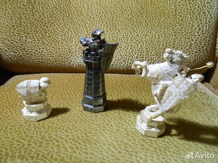 Копилка, фигурка, шахматы Гари Потер