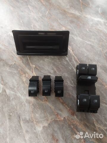 Кнопки стеклоподъемников Volkswagen Jetta 6 2014