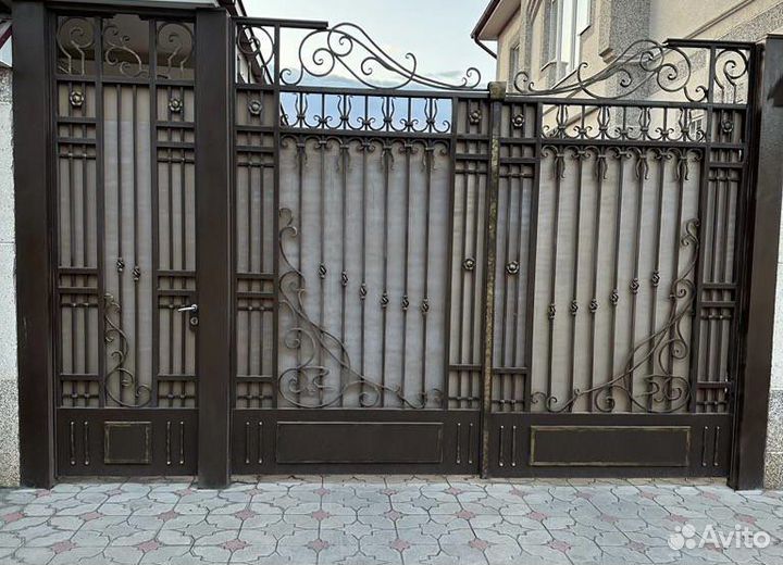 Ворота кованые