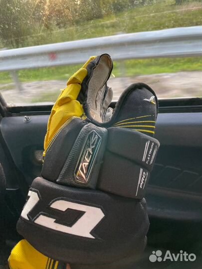 Хоккейные краги CCM super tacks