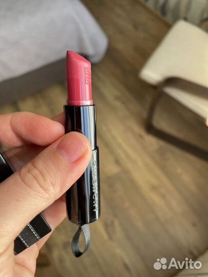 Средства для губ Dior, Bobbi, Charlott, Chanel