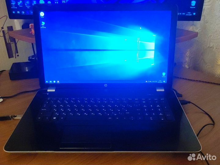 Ноутбук hp pavilion 17