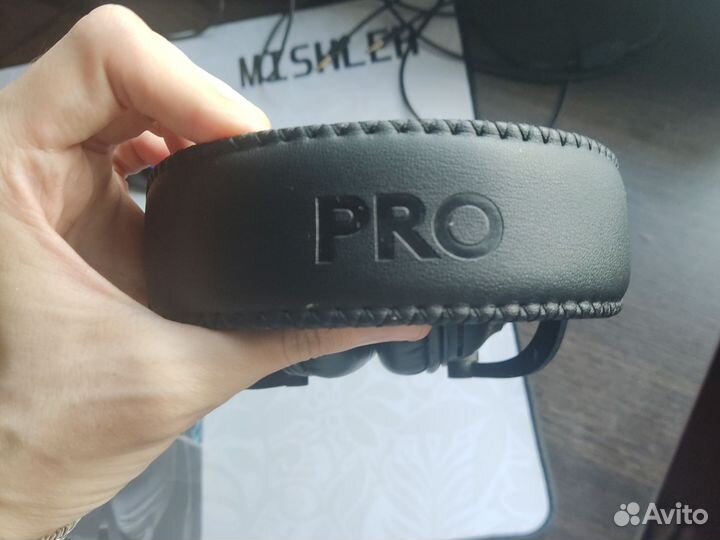 Наушники Logitech G PRO