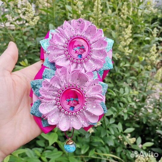 Бантики с мульт героями троль Розочка. Пара