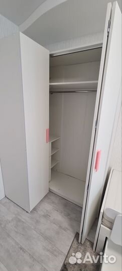 Шкаф угловой
