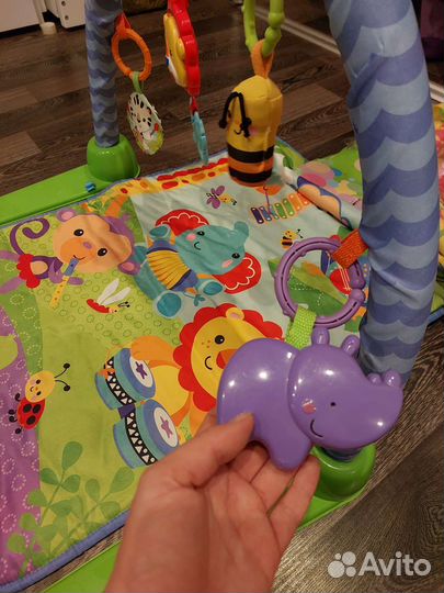 Развивающий коврик с пианино