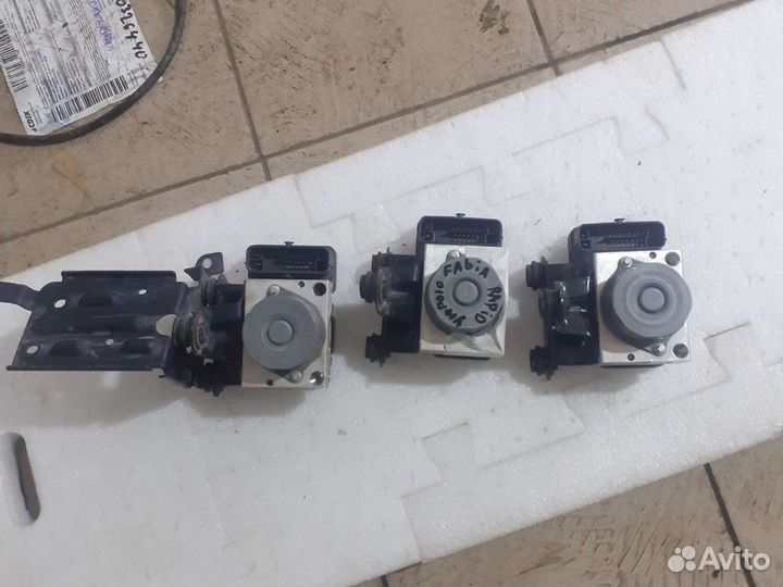 Блок ABS Volkswagen Polo Skoda Rapid Fabia 2