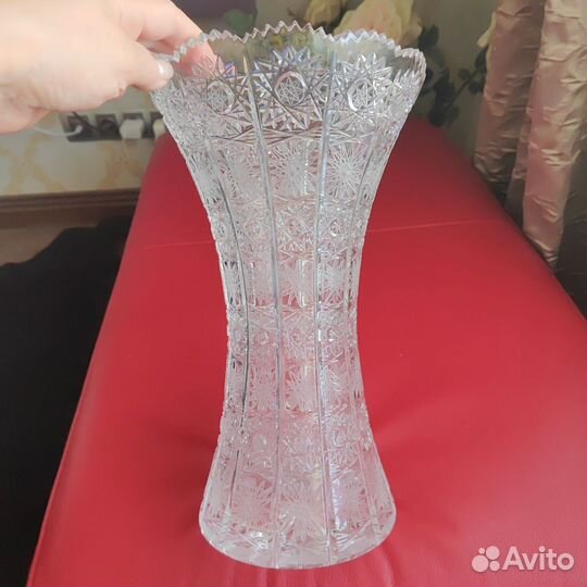 Ваза для цветов хрустальная. Богемия