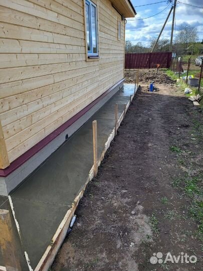 Бригада строителей