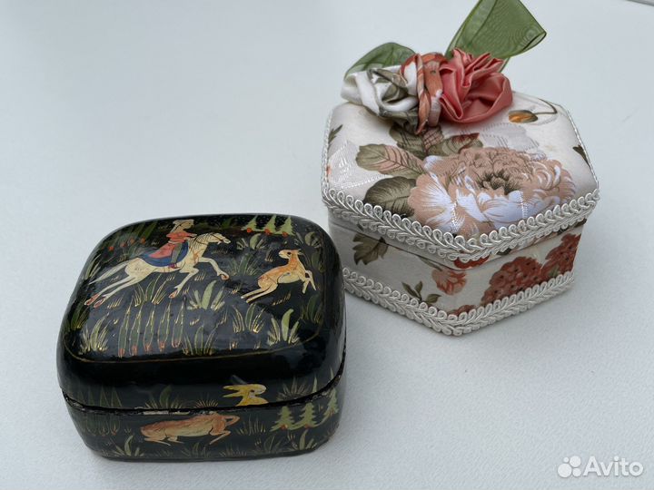 Шкатулки для украшений