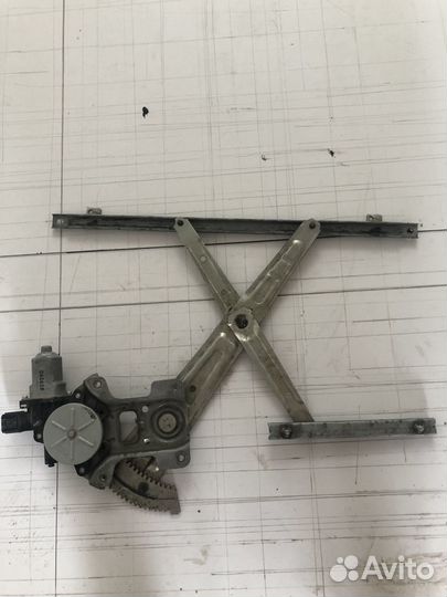 Стеклоподъемник Mitsubishi Lancer 10 перед правый