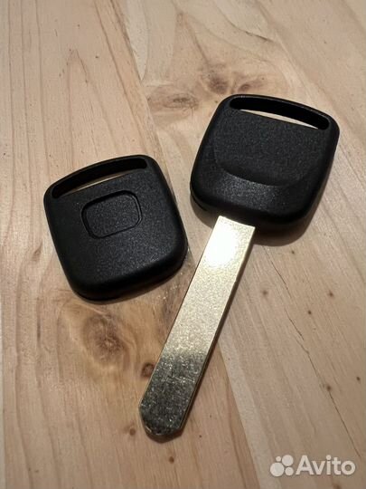 Ключ Honda с местом под чип